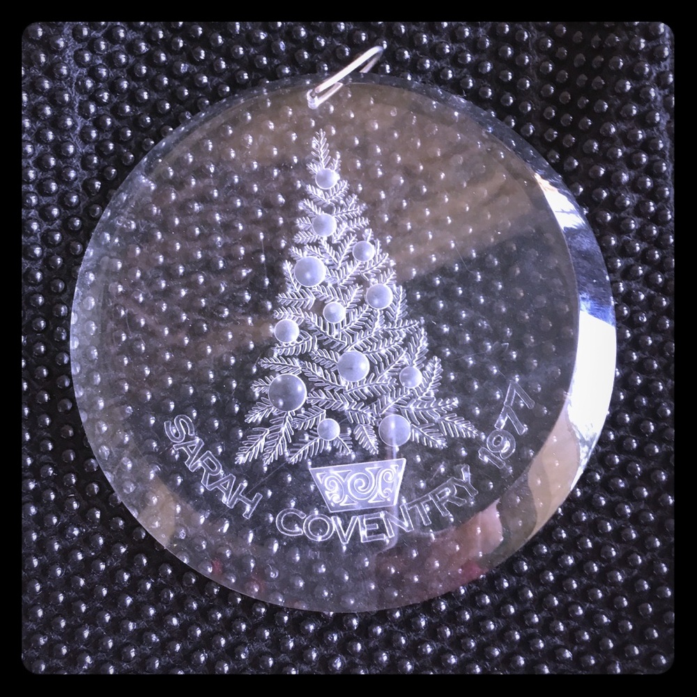 Sarah Coventry 1977 Ornament